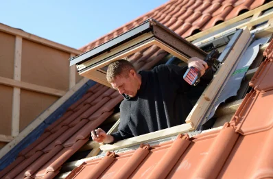 Pose de fenêtres de toit Velux à Docelles